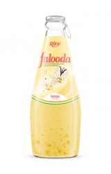 Falooda_drink_-_milk_drink_with_basil_seed_mixed_Nata_de_coco_with_vanilla_flavour