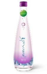 منگوستین با 300 میلی لیتر بطری شیشه ای آب نارگیل منگوستین با 300 میلی لیتر بطری شیشه ای آب نارگیل